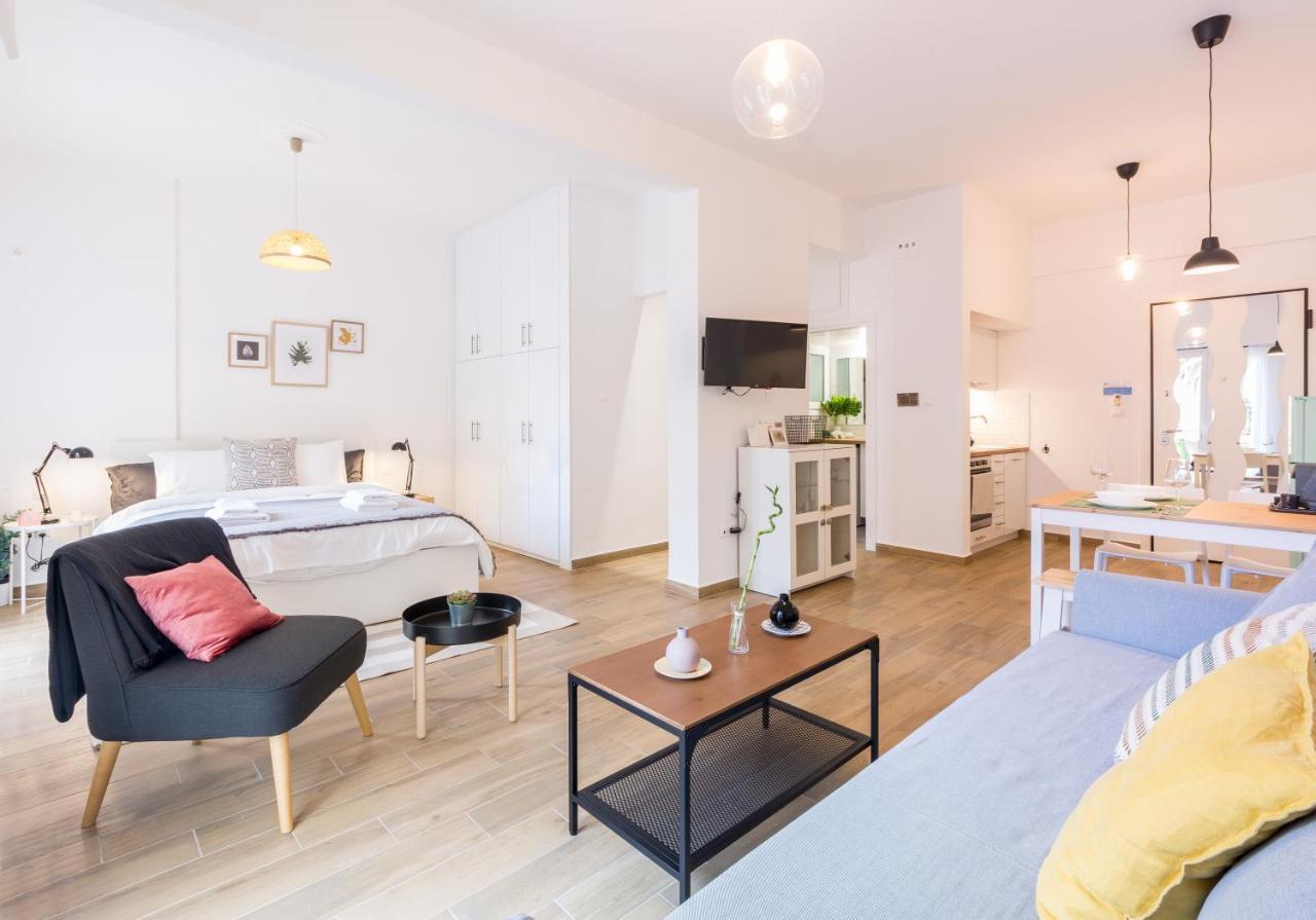 Wide Comfy Studio Apartment Centrally Located In Thissio Atene Esterno foto
